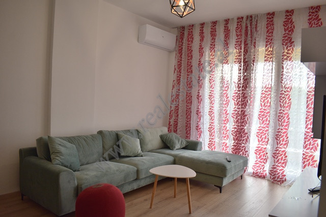 Two bedroom apartment for rent at ish Fusha Aviacionit, area in Tirana, Albania.&nbsp;
It is positi